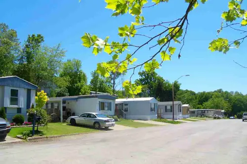 Wheat Hill Mobile Home Community - Tiny home community in East Palestine, Ohio