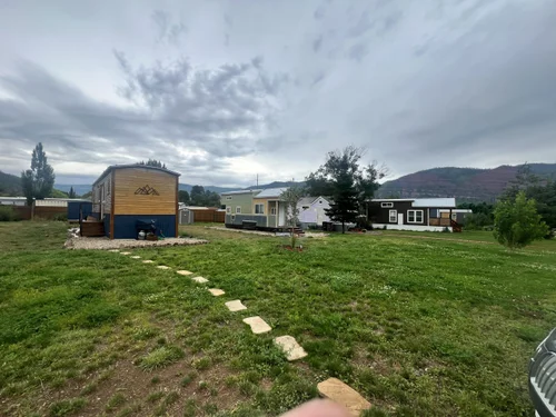 Hermosa Orchards Village image 3