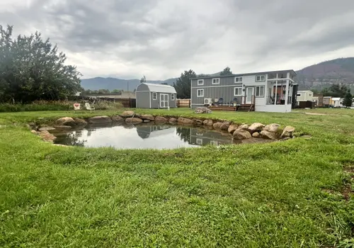 Hermosa Orchards Village image 5