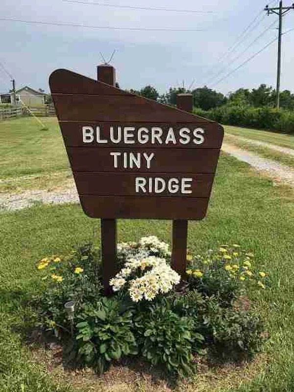 Bluegrass Tiny Ridge