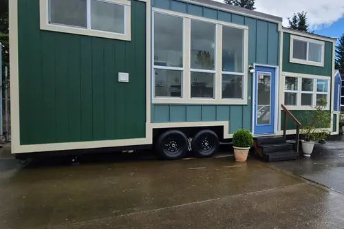 Tiny Mountain Houses - Tiny home builder in Silverton, Oregon