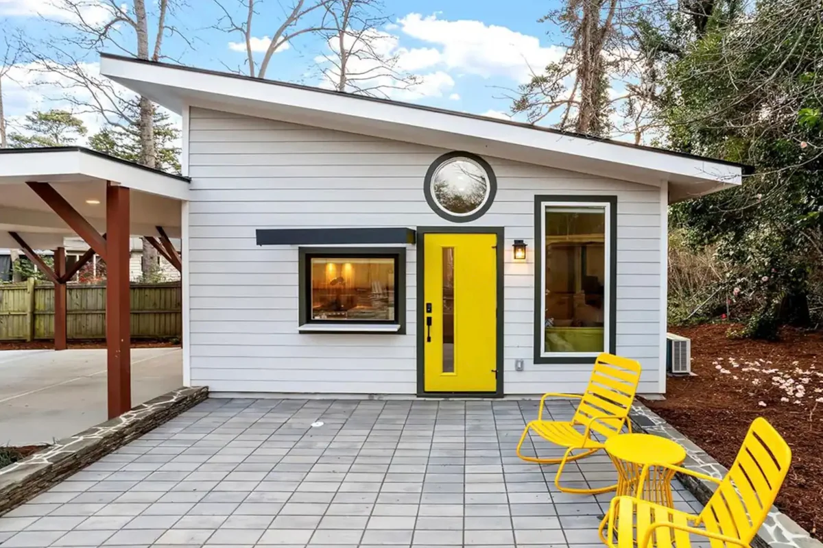 Spotlight on Tiny Home Builders in North Carolina: Checking Out Five Unique Companies image