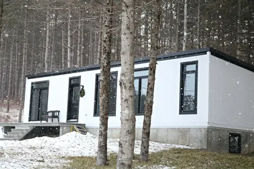 ilo Mini-Maison - Tiny home builder in Saint-Cyprien-de-Napierville, Quebec, Canada