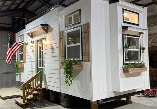 Kaiser Tiny Homes — build photo 3