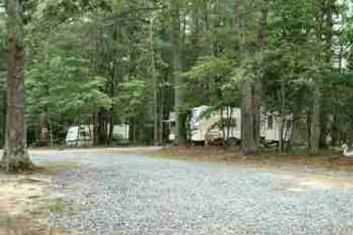 R&D Family Campground - Tiny home community in Milford, Virginia