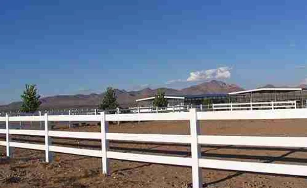 Caballos de las Estrellas Eco Community