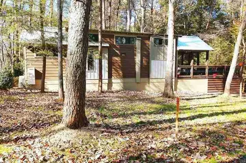 The Retreat at Deer Lick Falls - Tiny home community in Monteagle, Tennessee