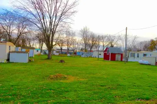 New Lebanon Mobile Home Park - Tiny home community in New Lebanon, Ohio