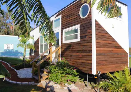 Orlando Lakefront image 3