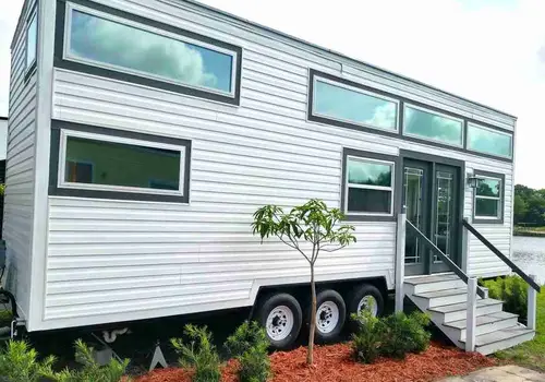 Orlando Lakefront image 5