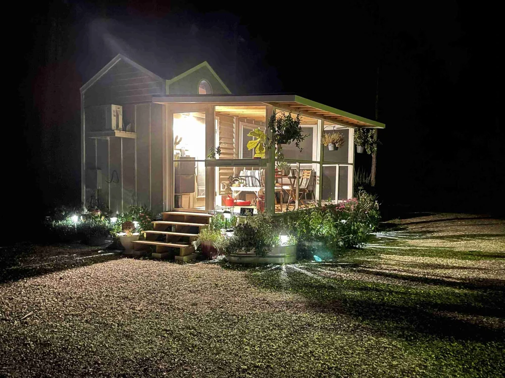 Peacewind cottages image 1