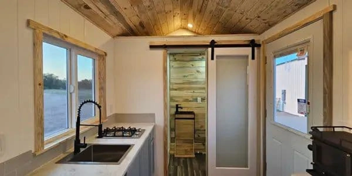 Ultimate Guide to Tiny Home Mortgages hero image