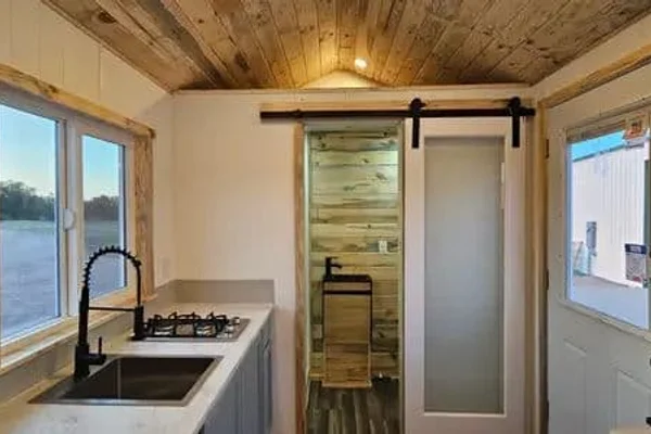 Ultimate Guide to Tiny Home Mortgages image