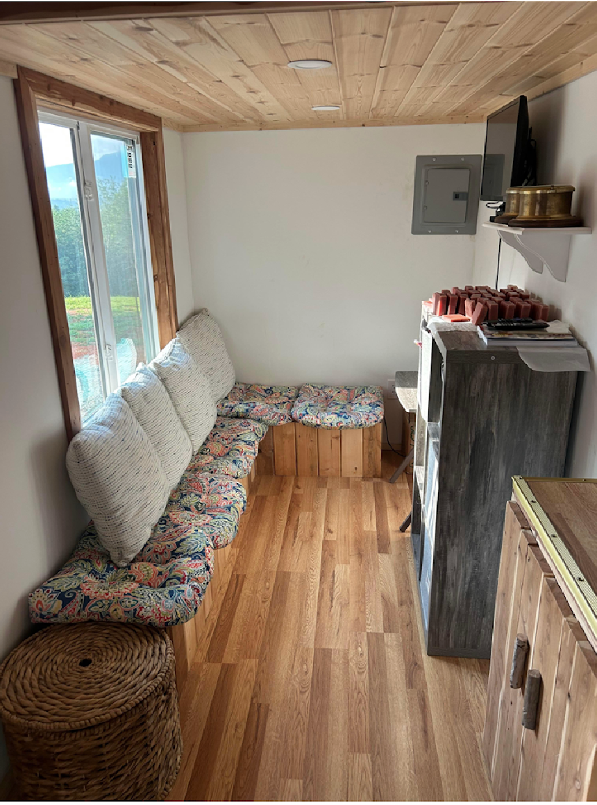 Custom Built 12” x 20” Tiny House/She Shed on skids image 3