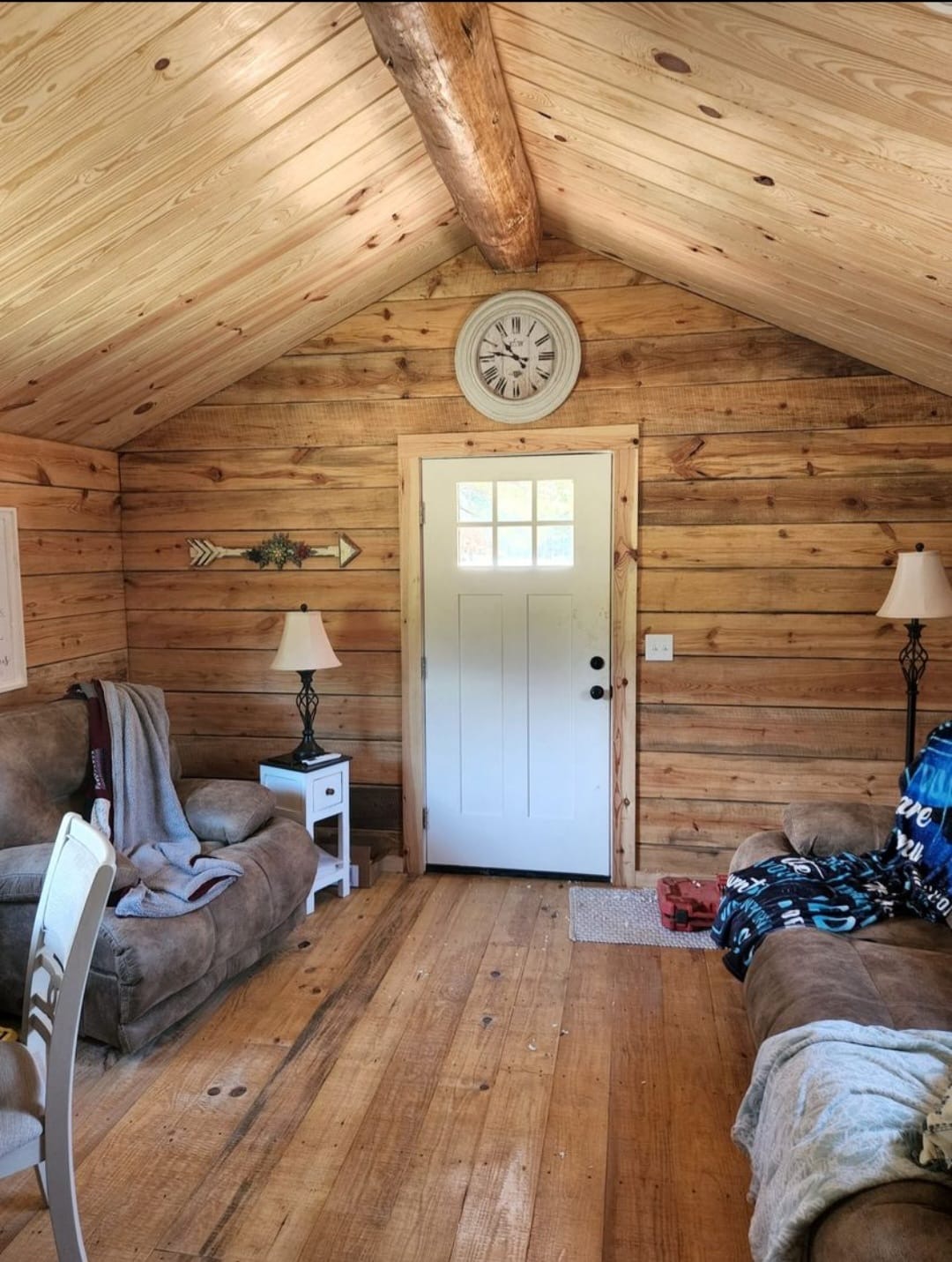 Real log cabin image 5