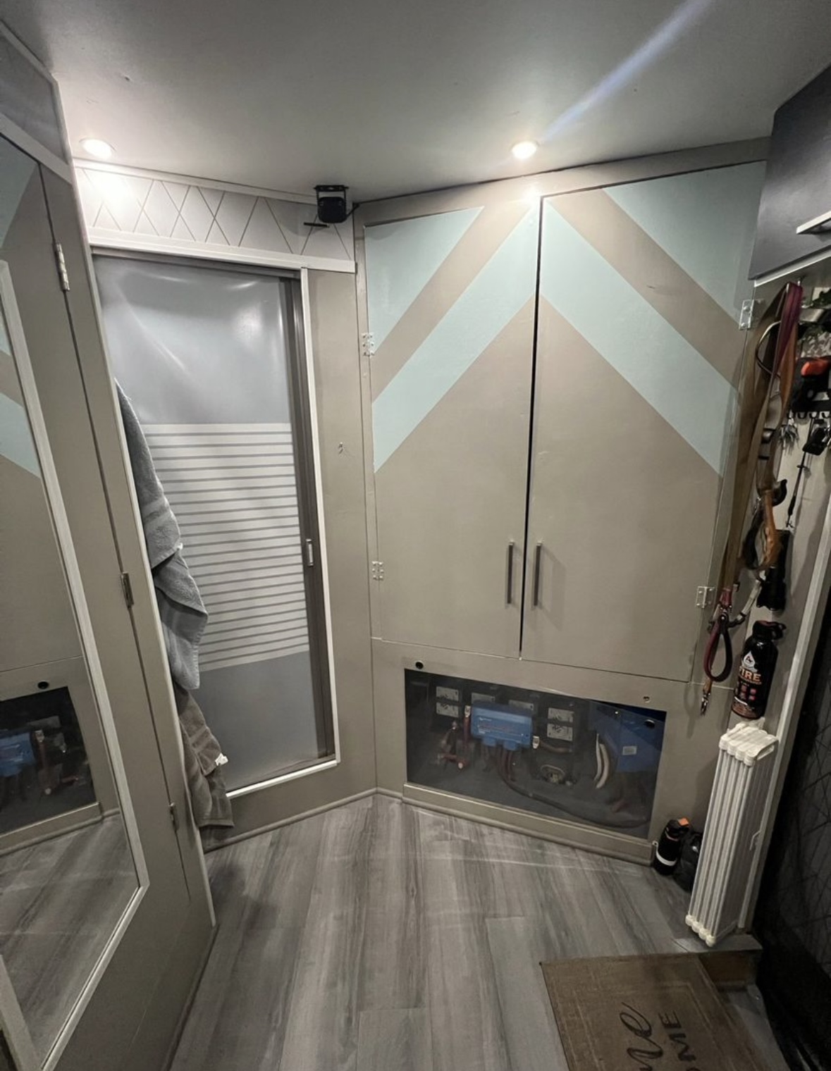 2022 Off Grid Trailer Conversion image 5