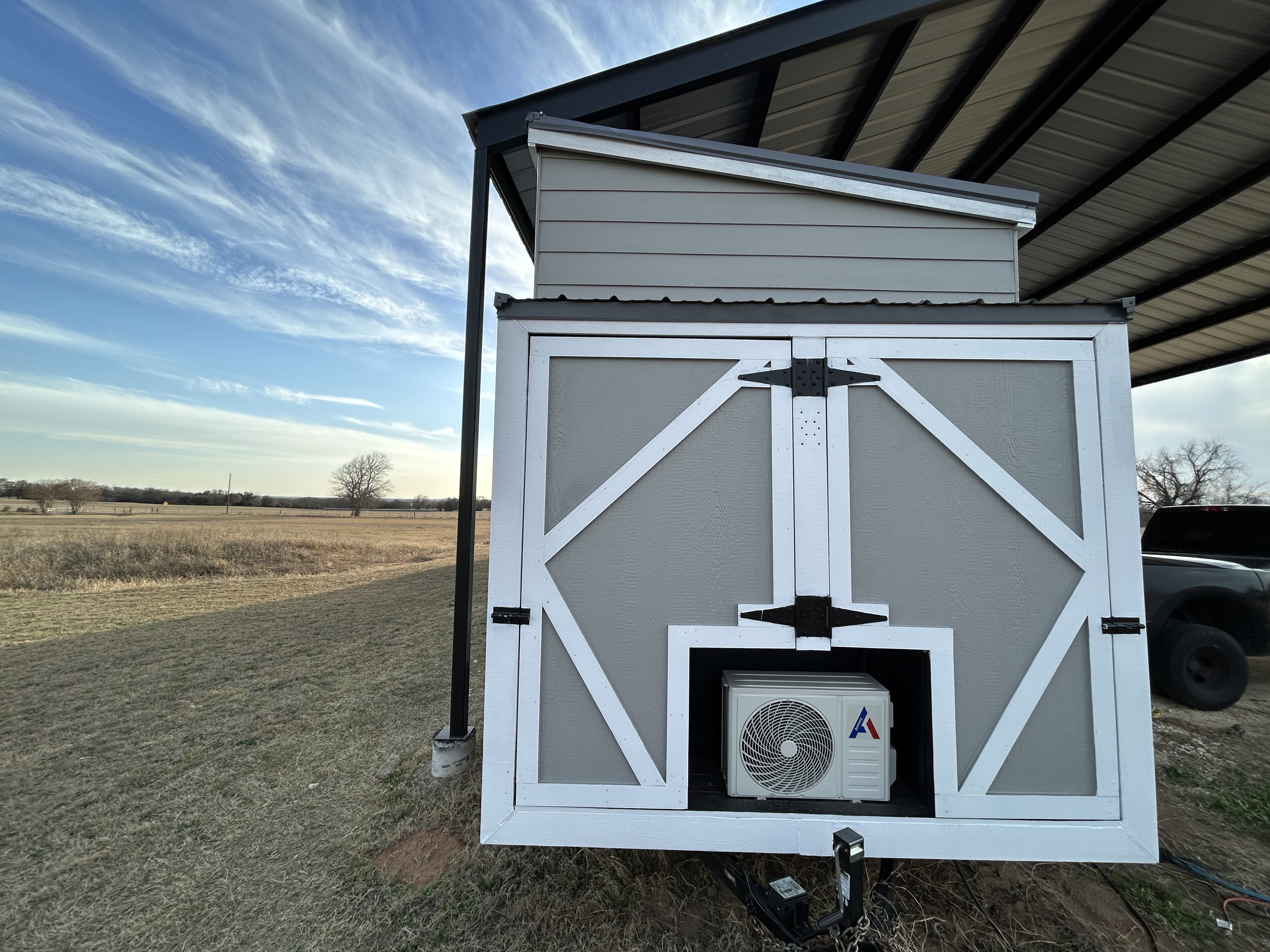 PRICE DROP! Modern Tiny Home on Wheels For Sale in Texas! image 4