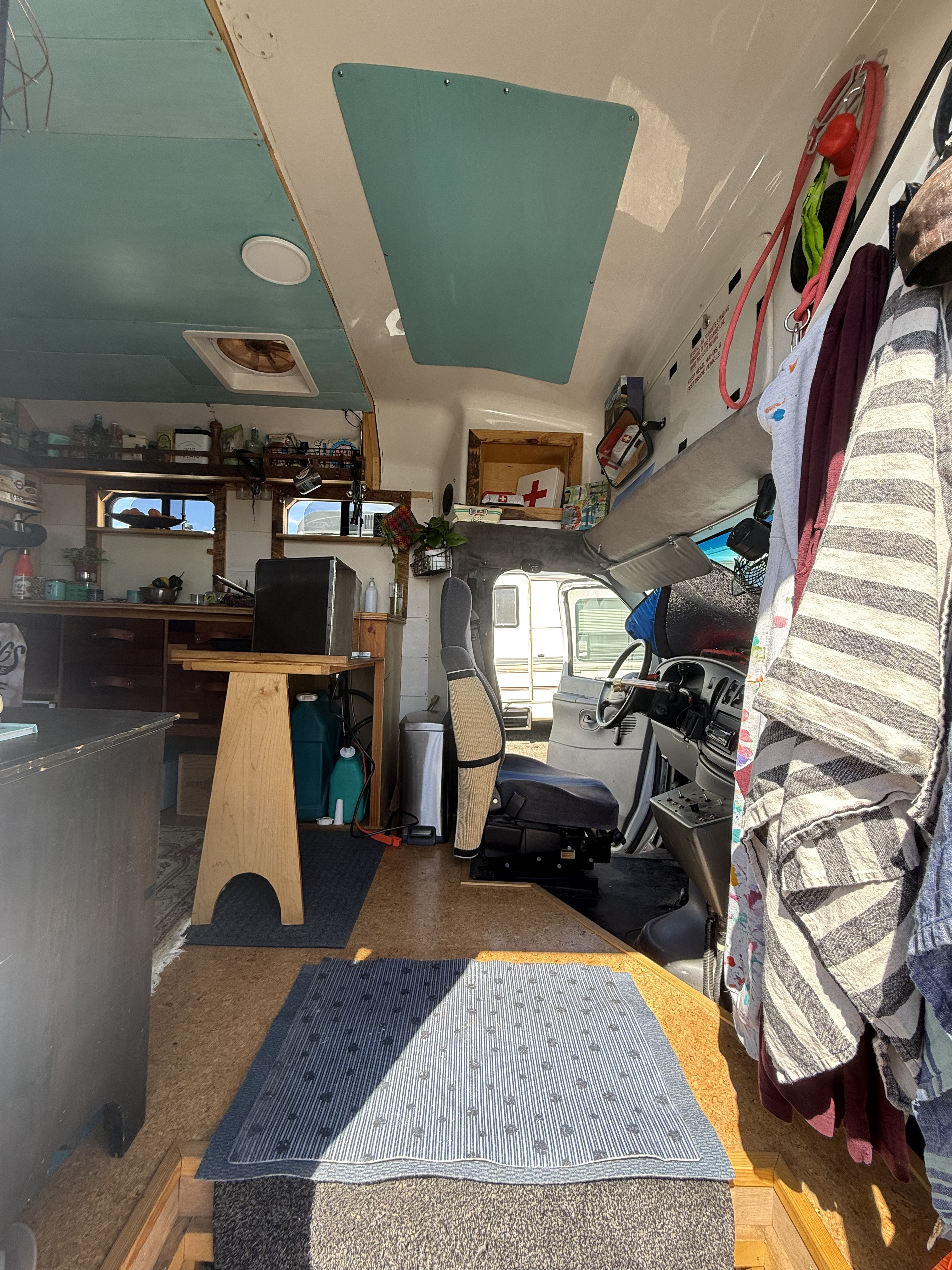 Converted 2001 E-450 Diesel Bus Home image 4