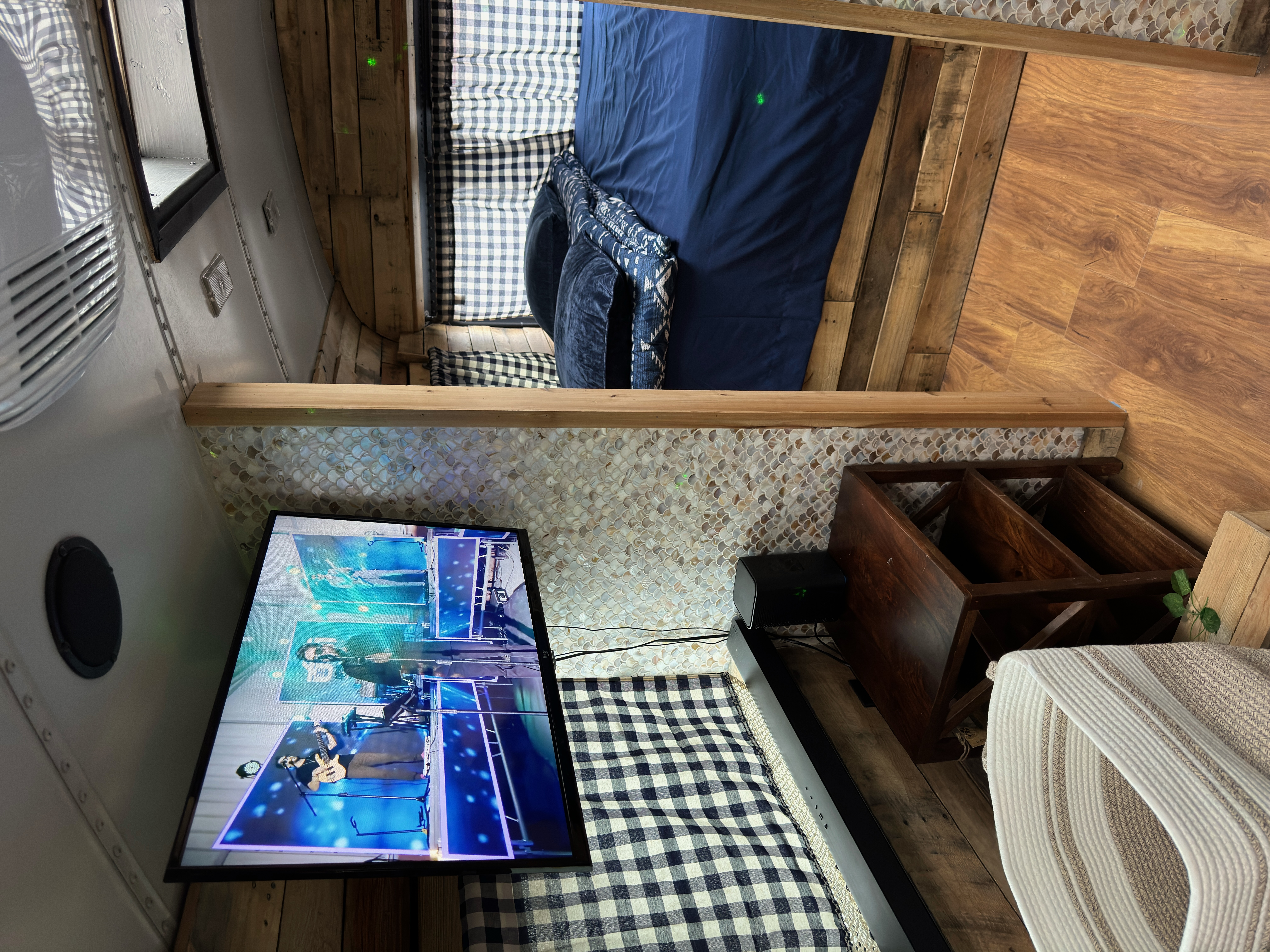One-of-a-Kind Off-Grid Skoolie β Built with Love! image 5