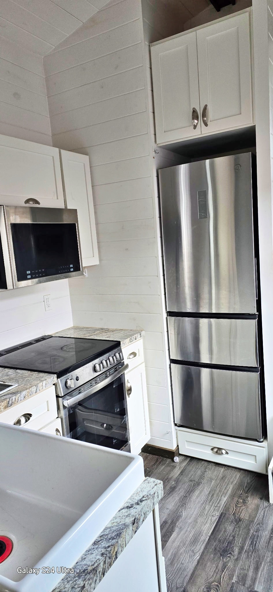 RVIA Certified Tiny Home For Sale! Move-In Ready image 5