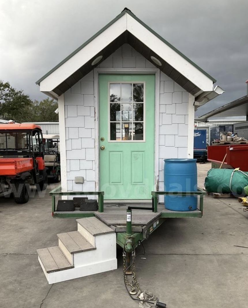 trailer mounted tiny house with solar powered energy image 2
