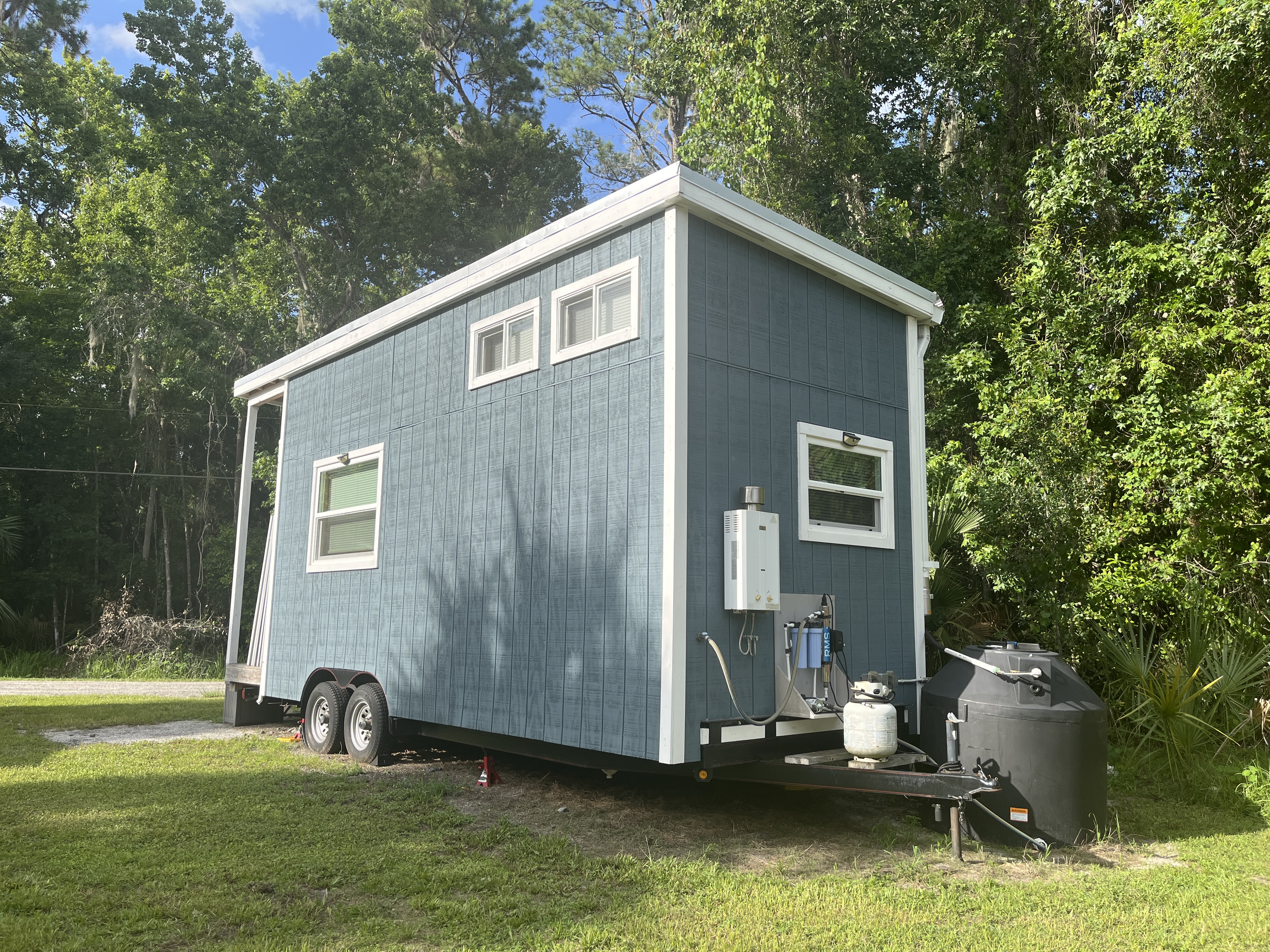 Self Sustaining Tiny Home – Turnkey and Fully Offgrid – Delivered image 2
