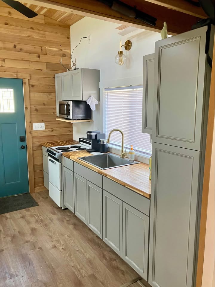 Tiny Home Studio – Near Sun Valley, Idaho – Negotiable and Delivered to you! image 5