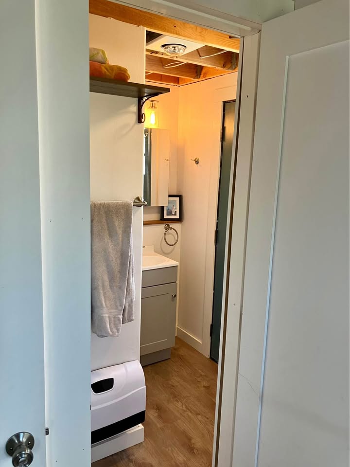 Tiny Home Studio  – Near Sun Valley, Idaho – Negotiable and Delivered to you! image 3