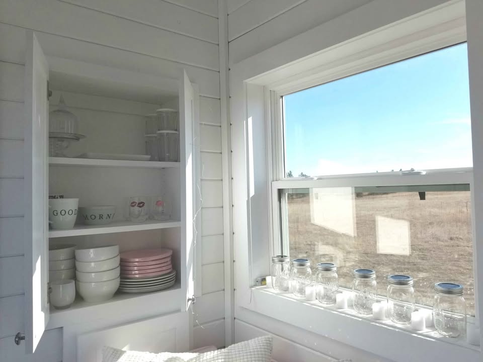 FOR SALE: Container Tiny House – Stylish, Off-Grid, and One-of-a-Kind ✨ image 5