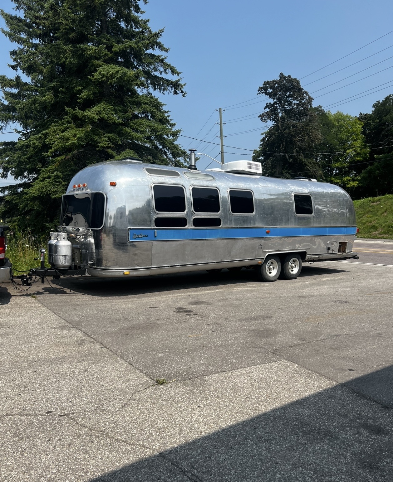 Fully Renovated 1977 Airstream Excella β Turnkey Tiny Home on Wheels image 5