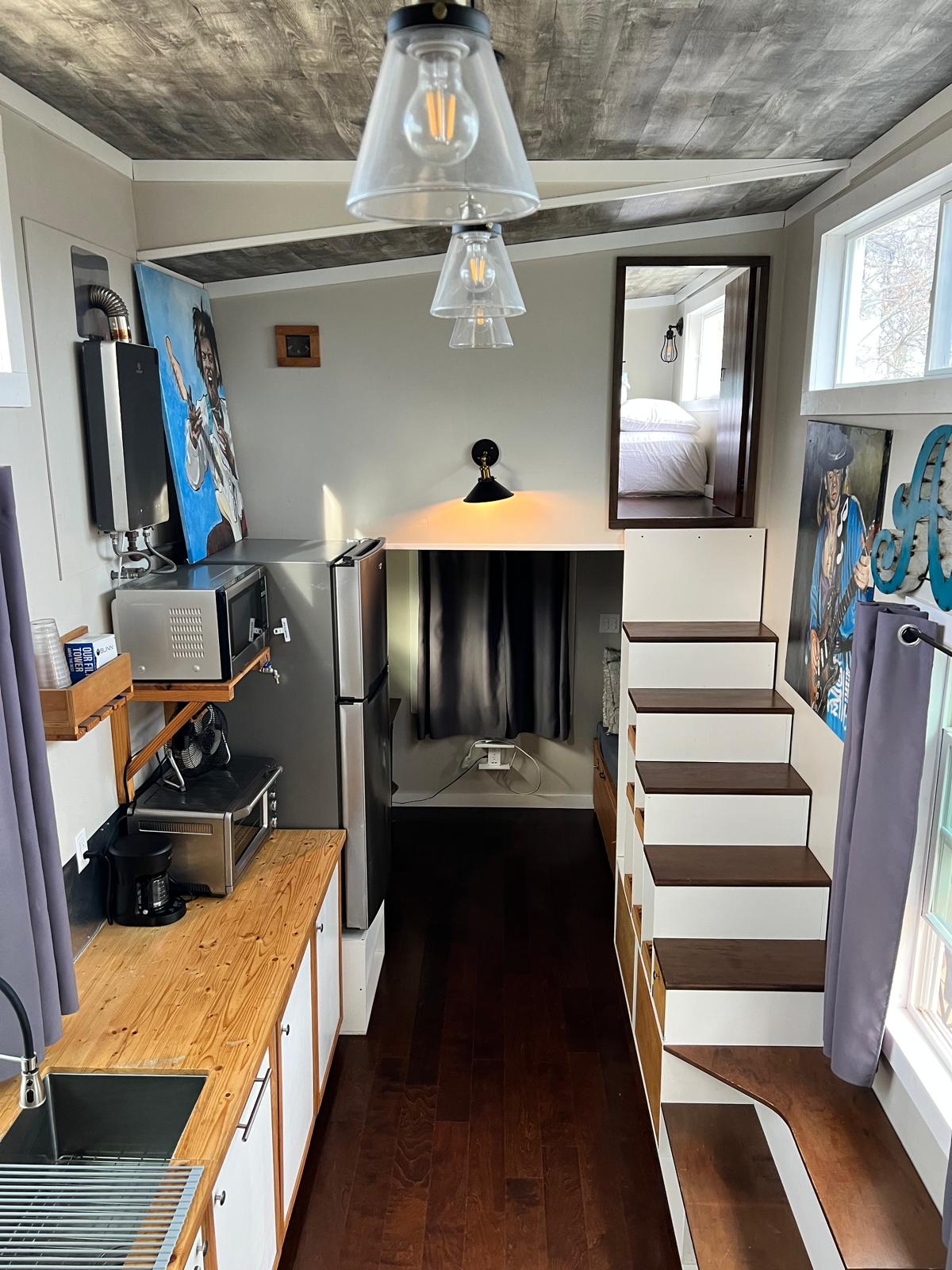 Turn-Key Five-Star Tiny Home Airbnb – For Sale in Belton, TX image 1