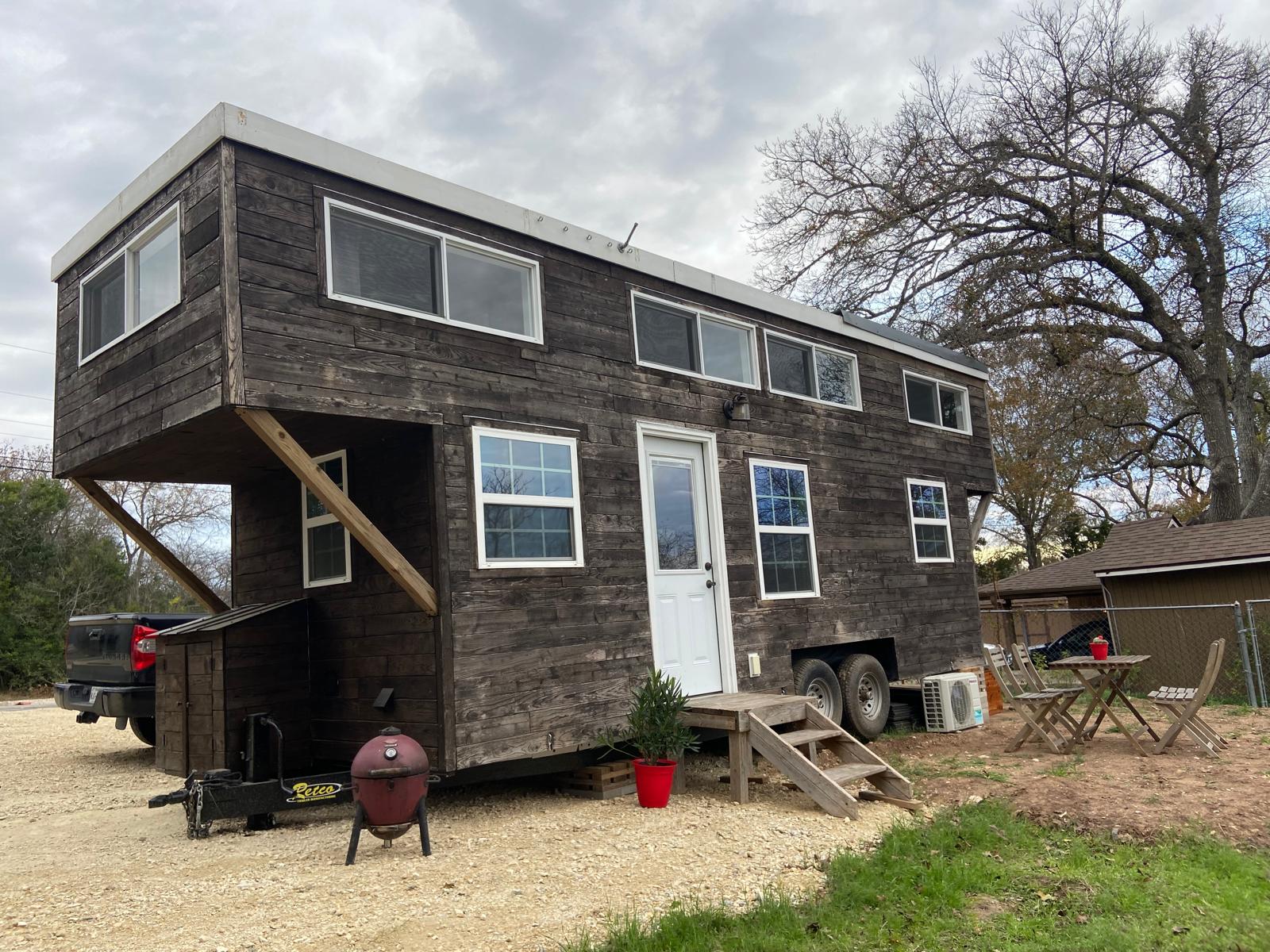 Turn-Key Five-Star Tiny Home Airbnb – For Sale in Belton, TX image 2