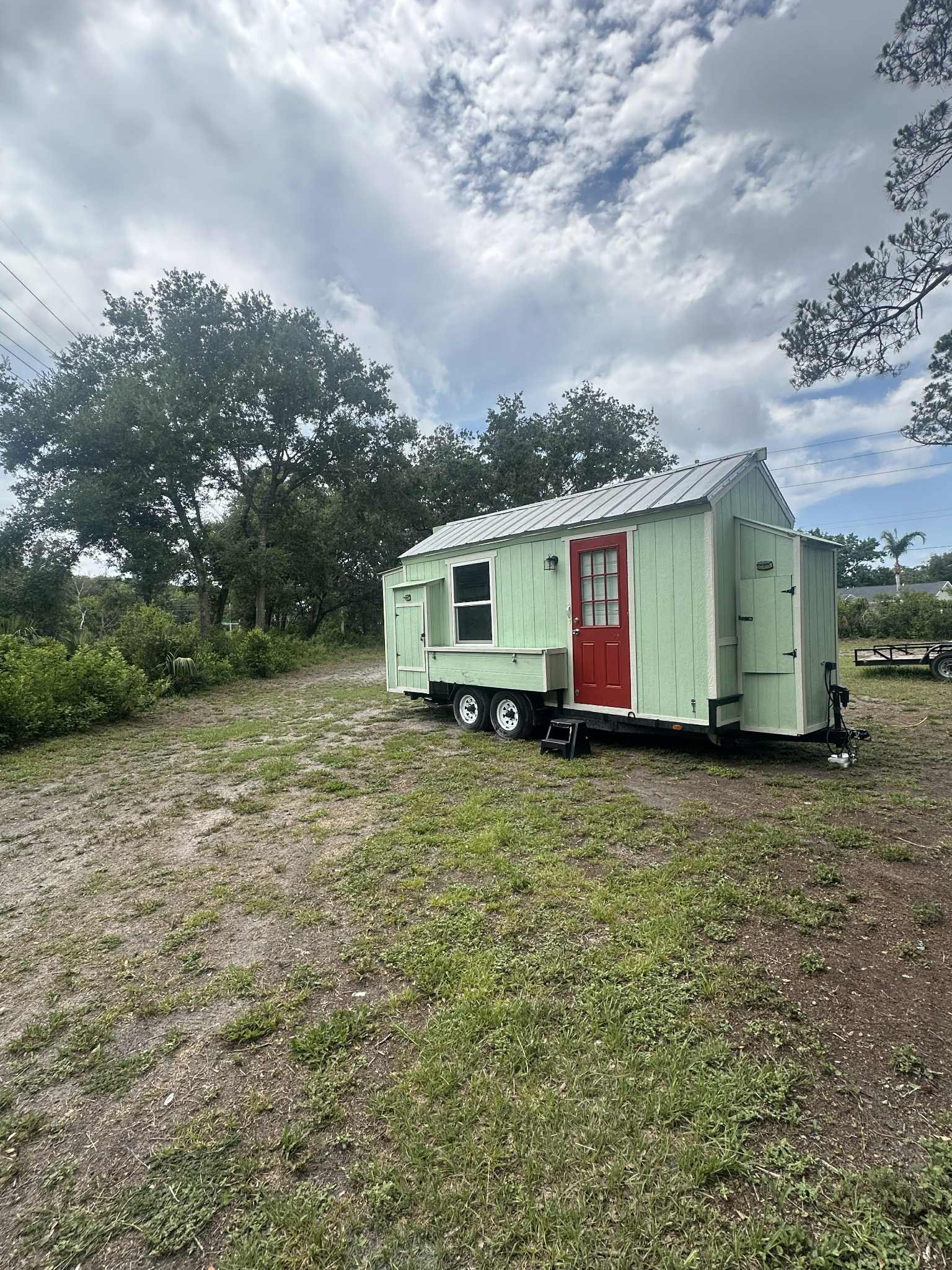 Cute Tiny Home Cottage – Turnkey and Ready to Deliver! image 1