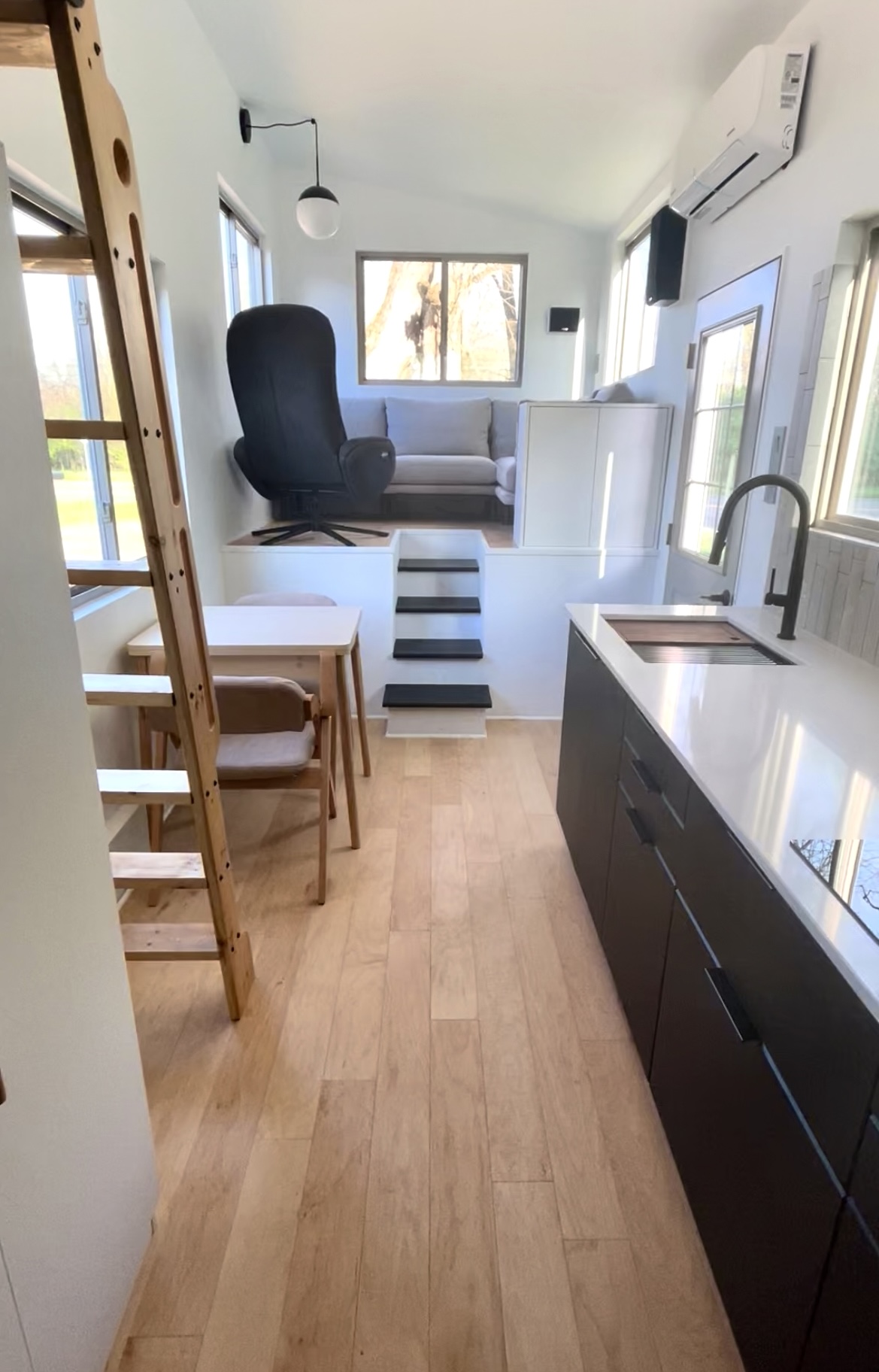 ✨ Modern Luxury Tiny Home – Brand New Designer Retreat✨ image 3
