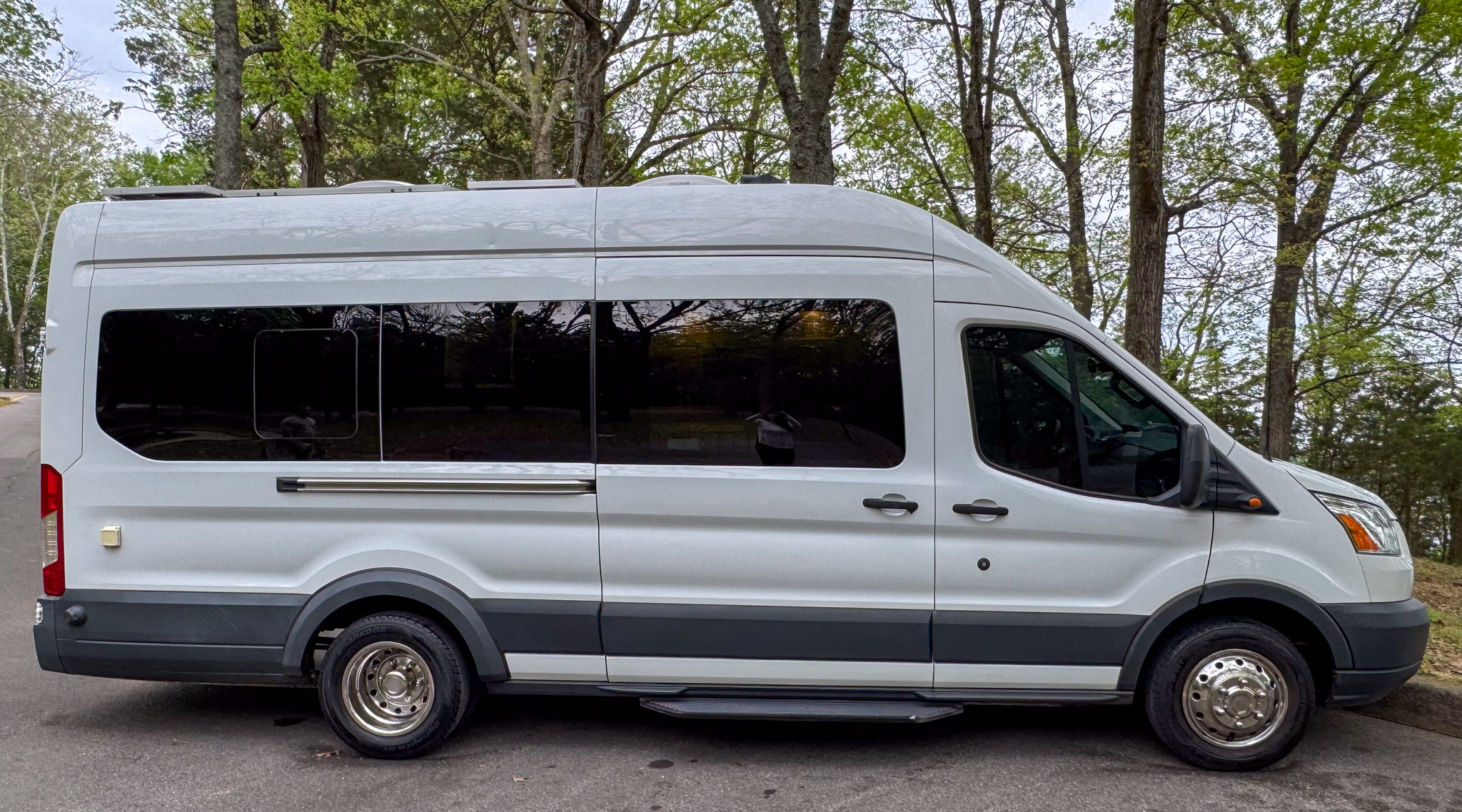 For Sale – 2018 Ford Transit 350 HD XLT Dually Camper Van image 2