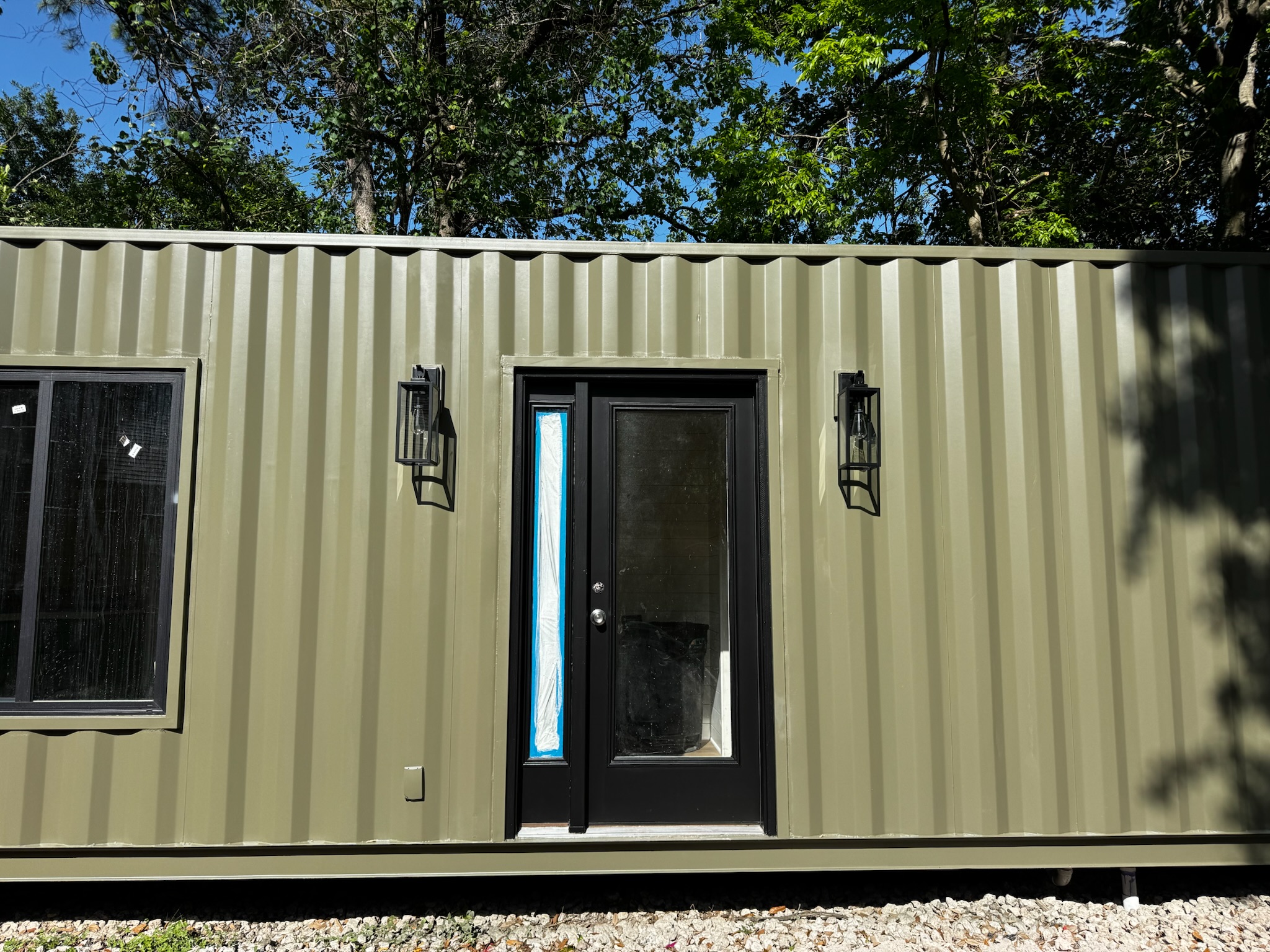 ✨Modern Designer Shipping Container Home – Fully Furnished ✨ image 1