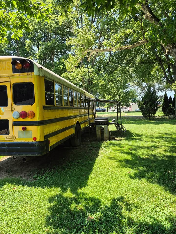 PRICE DROP! FOR SALE: Turnkey Skoolie with Office Setup! image 4