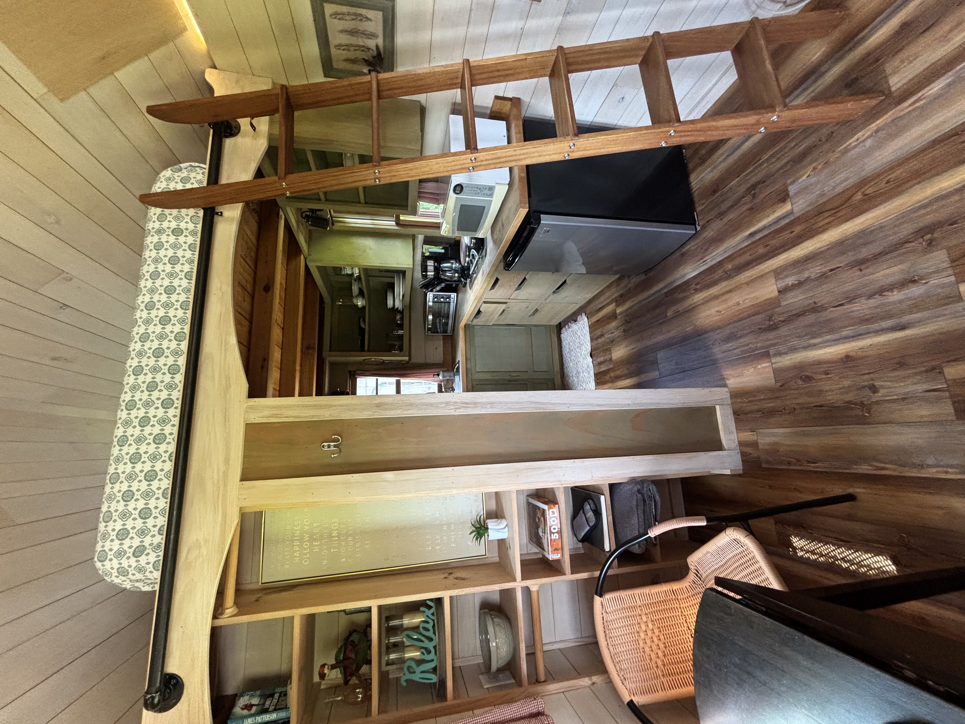 For Sale – Tiny Home in Hot Springs, NC image 3