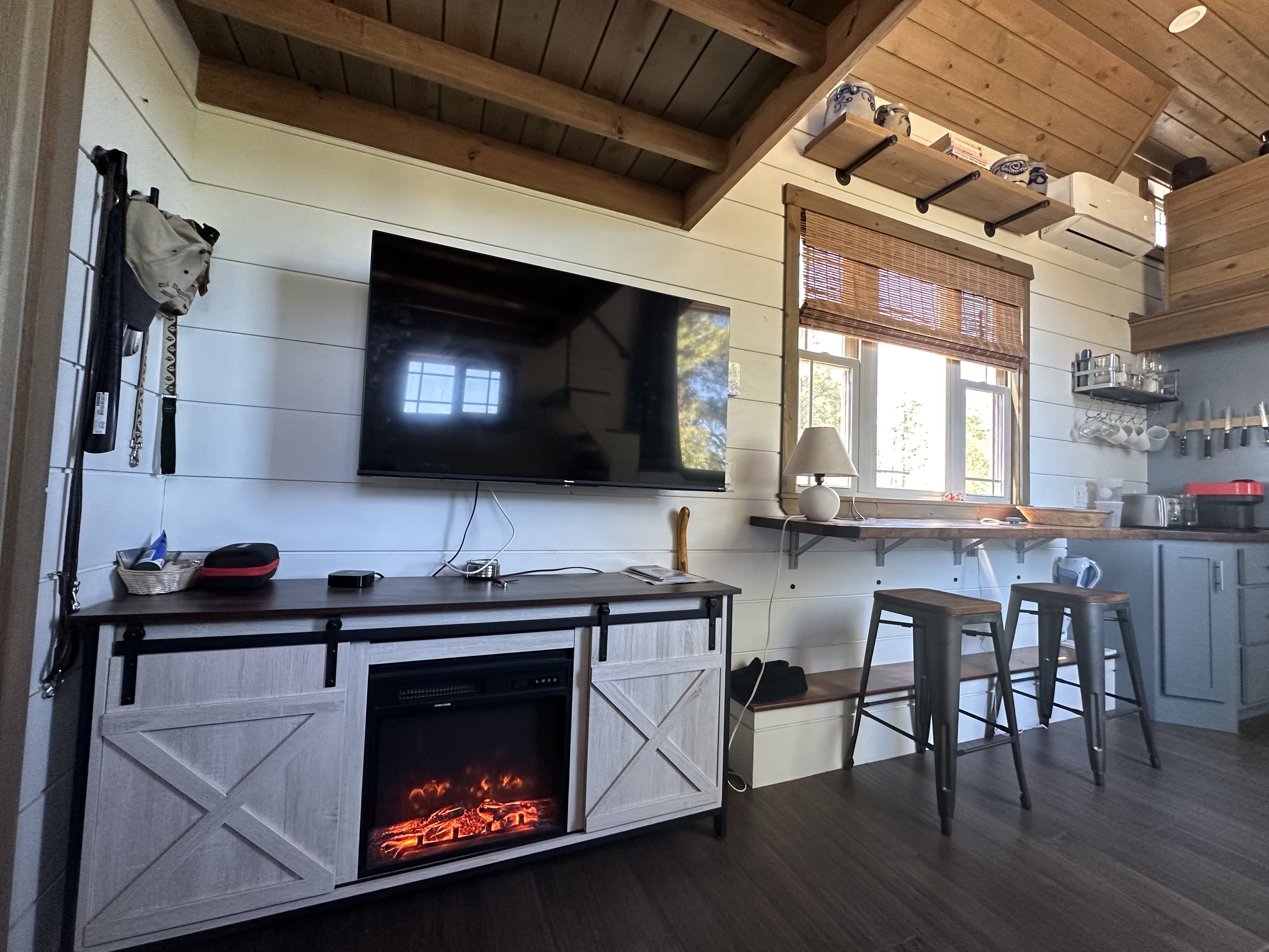Stunning Custom 2017 Tiny Home β Move-In Ready ! image 5
