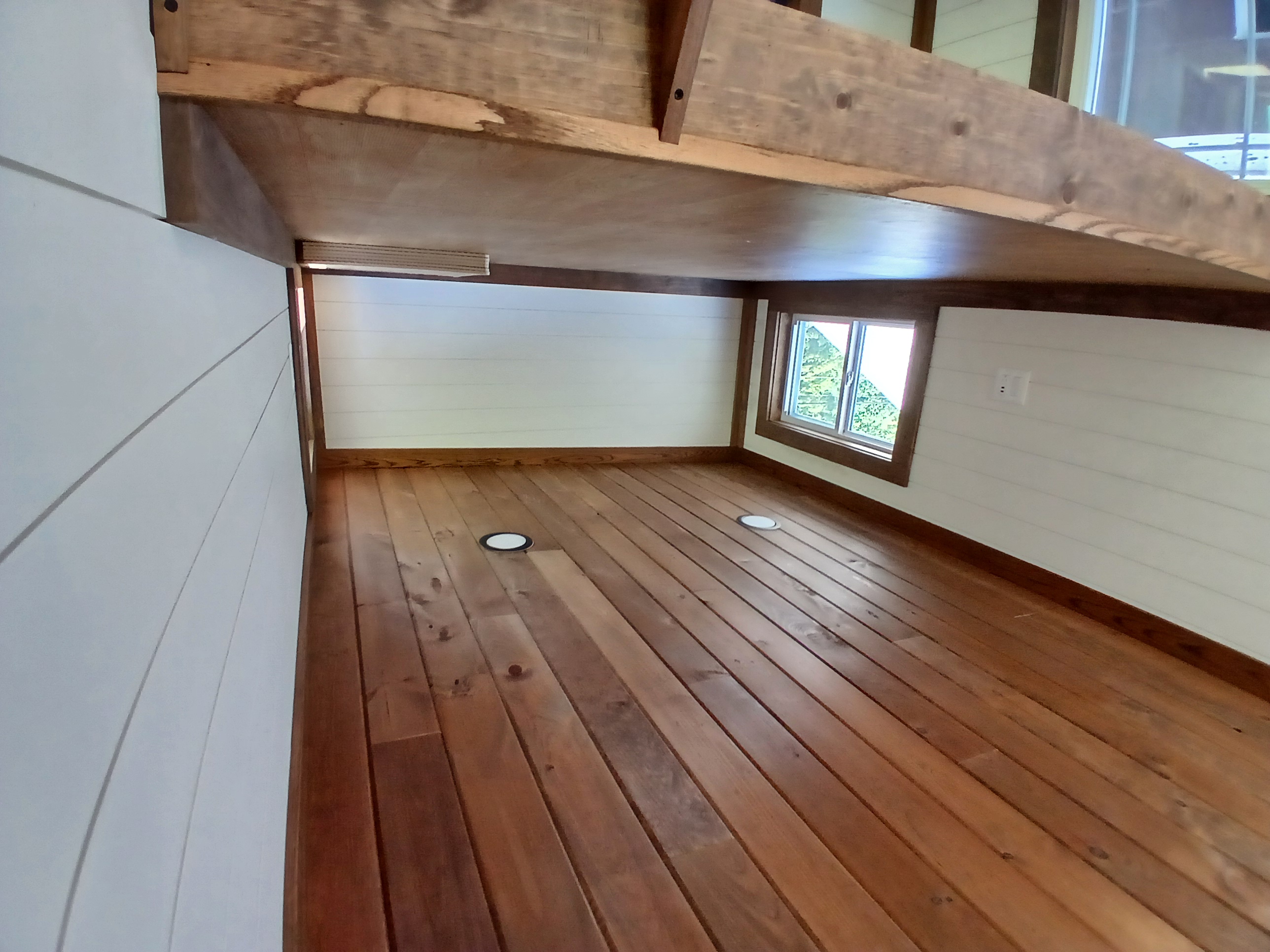 Modern 2025 Tiny House on Wheels – Fully Insulated, Move-In Ready image 5