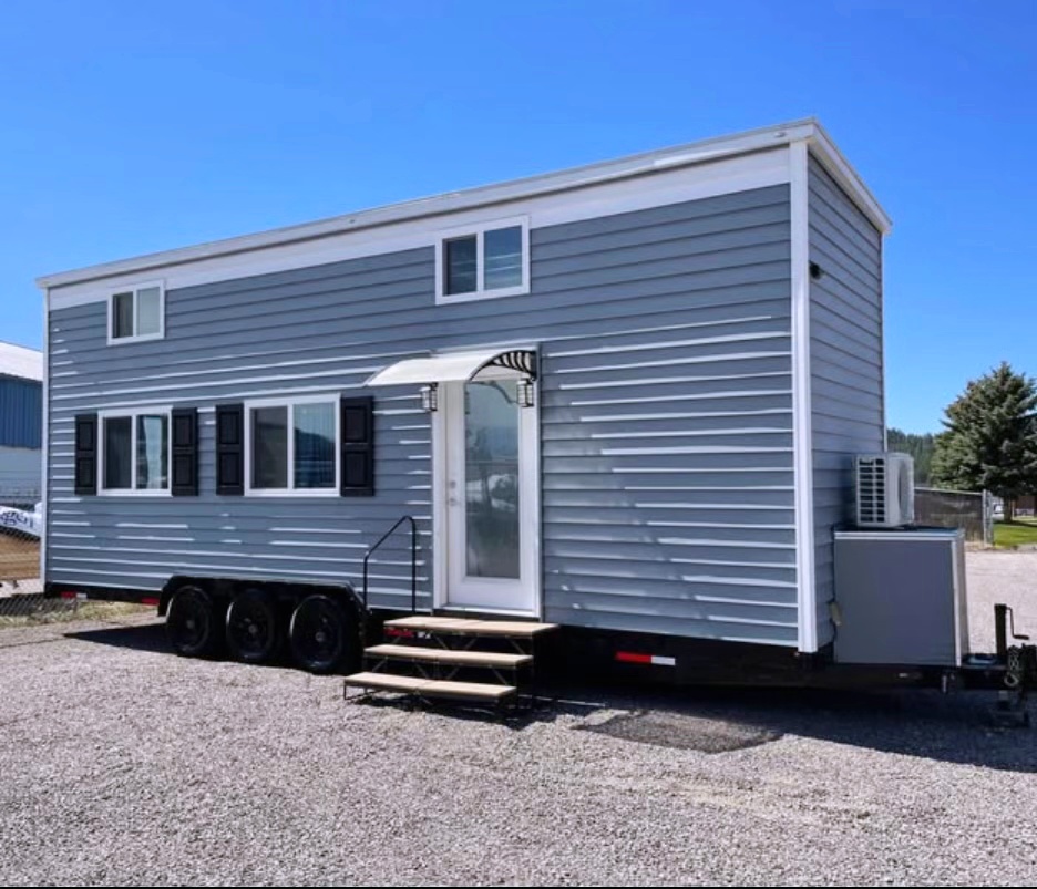 Fully Furnished Tiny Home – Never Lived In, Ready to Go image 1