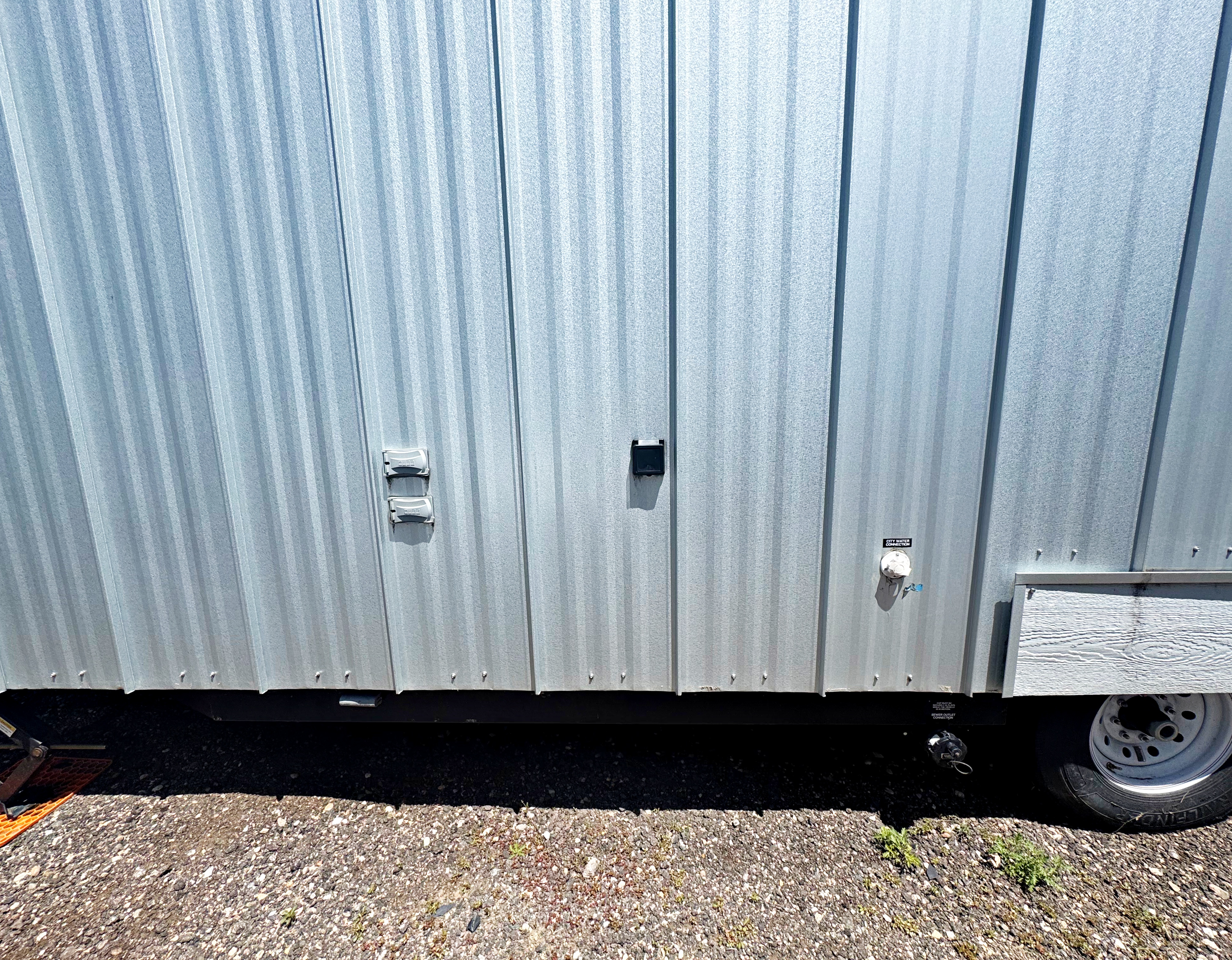 Charming 2022 Tiny Home on Wheels image 5