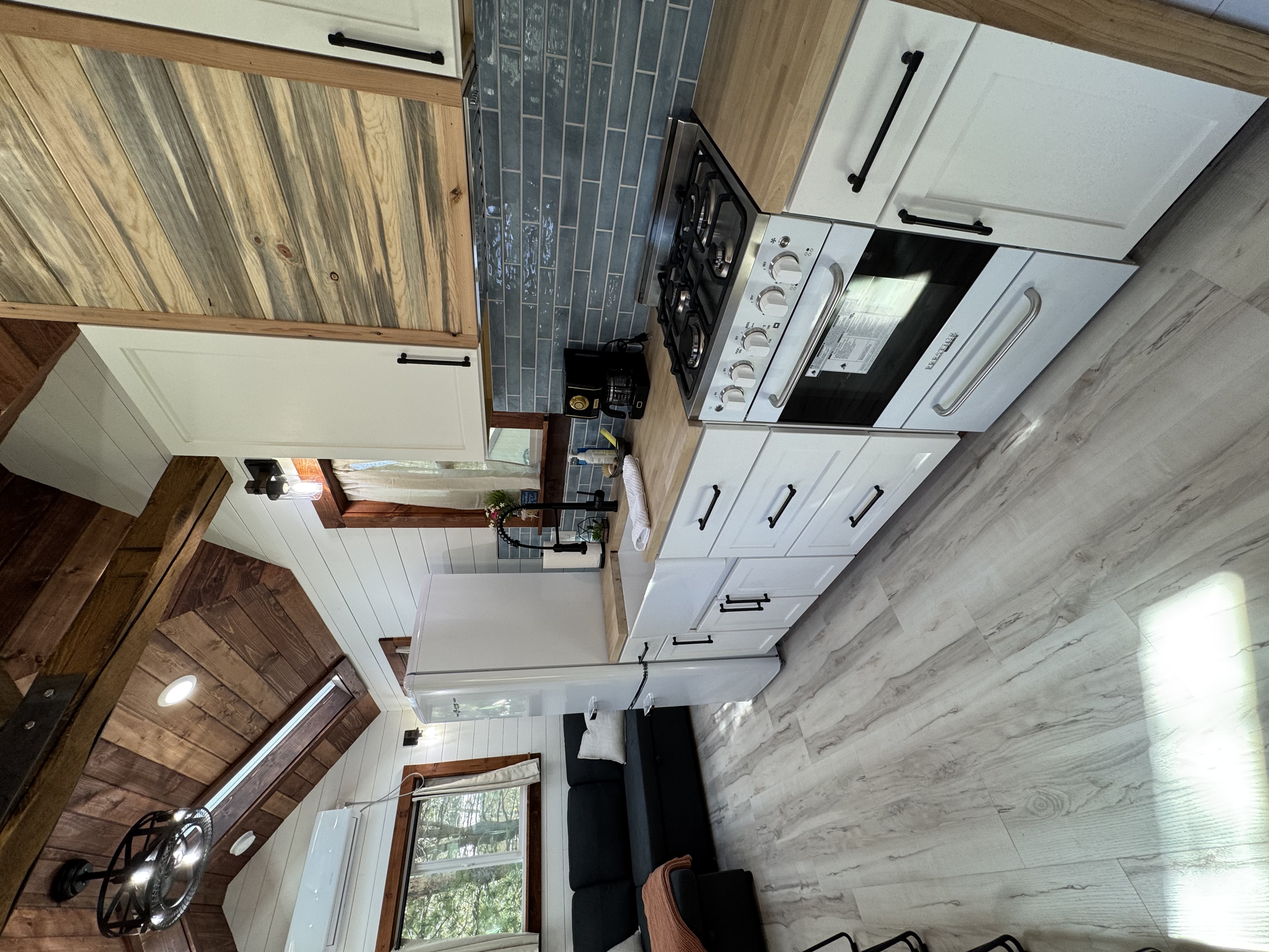 24’ STUNNING custom Tiny home image 1