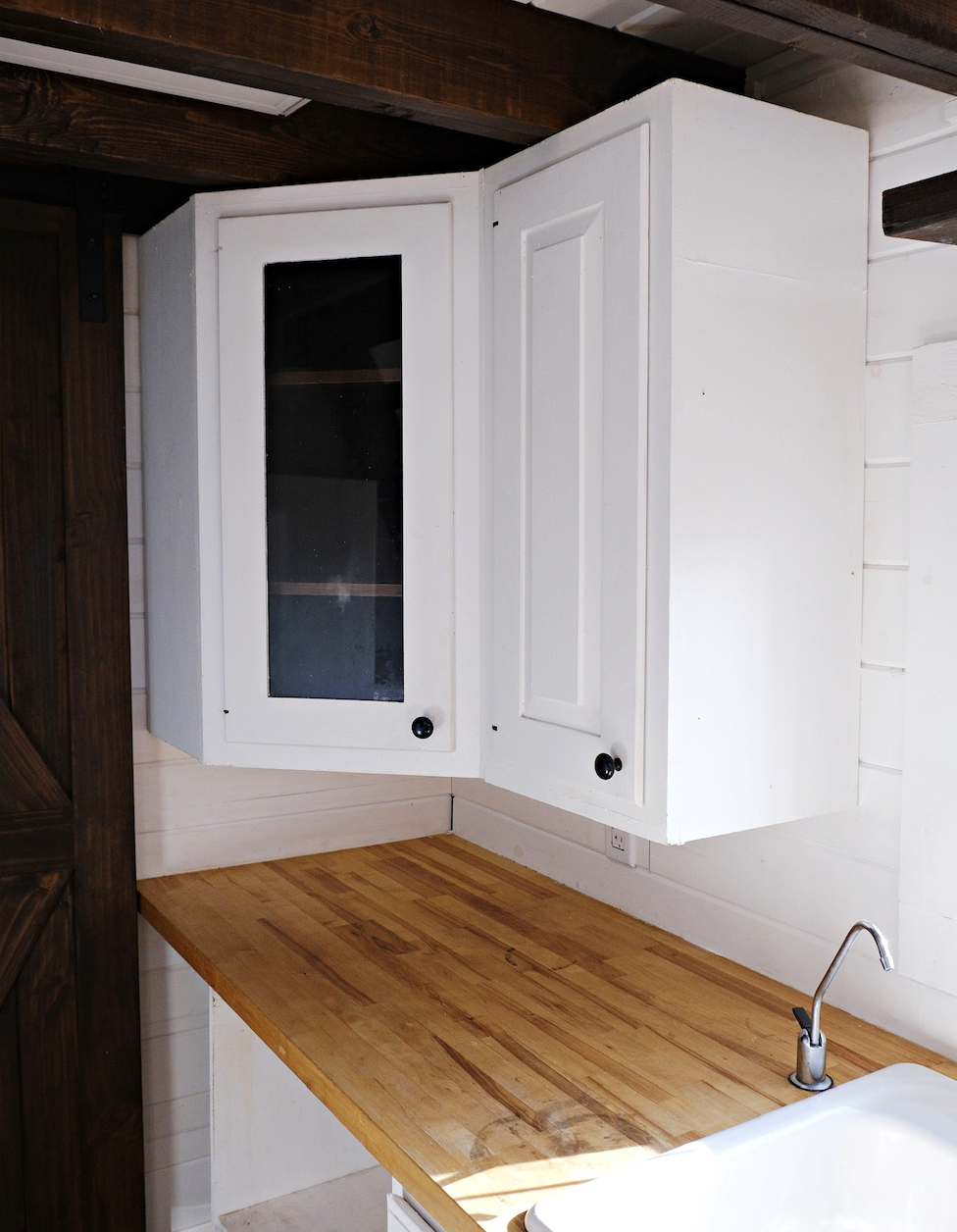 Custom Tiny House on Wheels! Built in 2020 – Must Be Moved image 2
