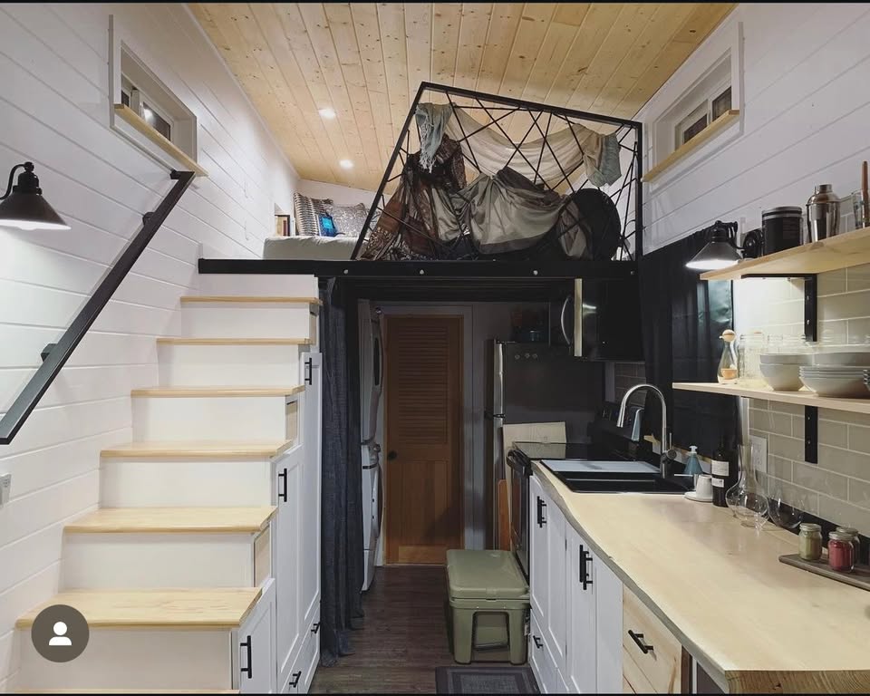 PRICE DROP! Beautiful Built Tiny Home For Sale in Texas! image 2