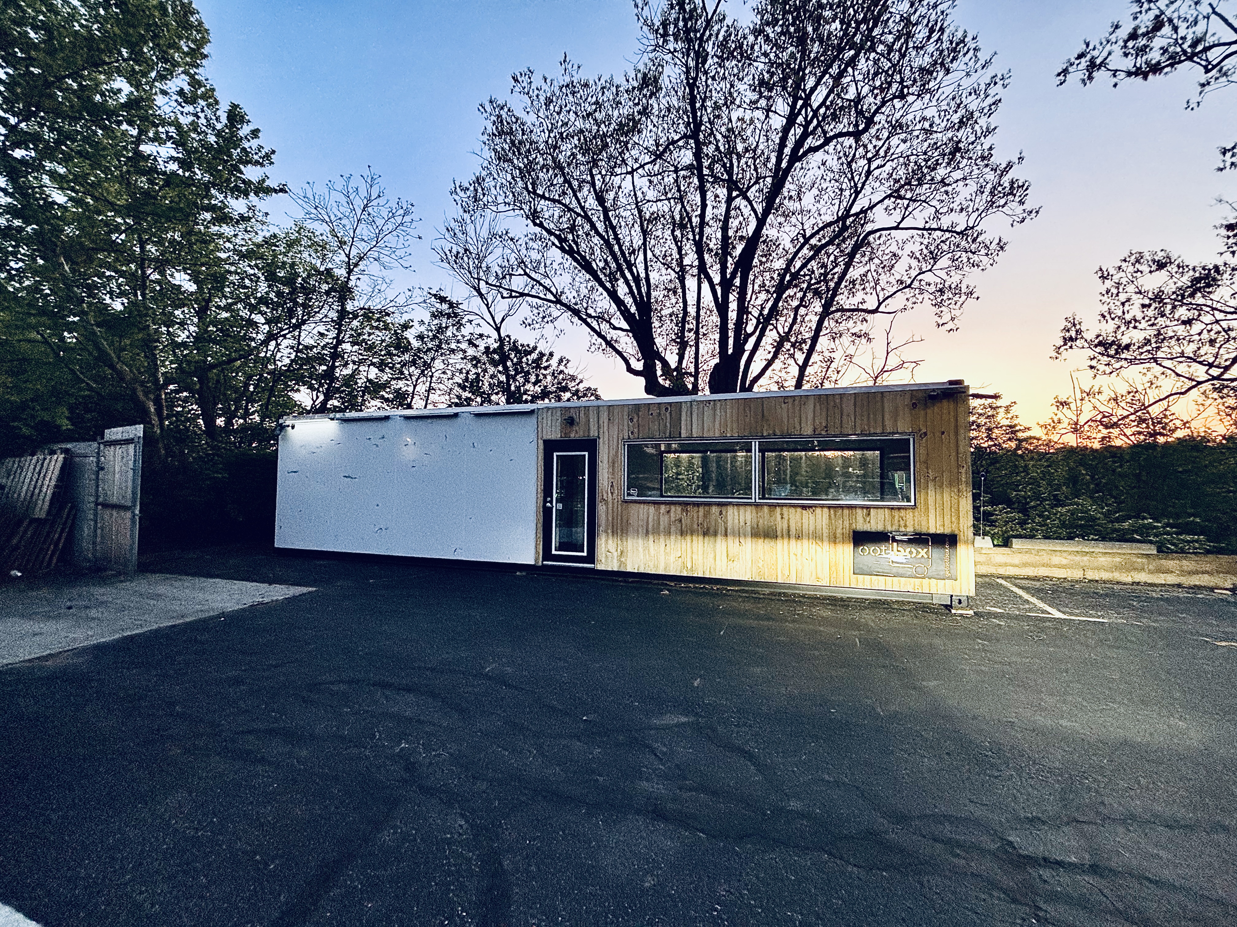 FOR SALE -  DIY Opportunity - Container Perfect for Customization! image 3