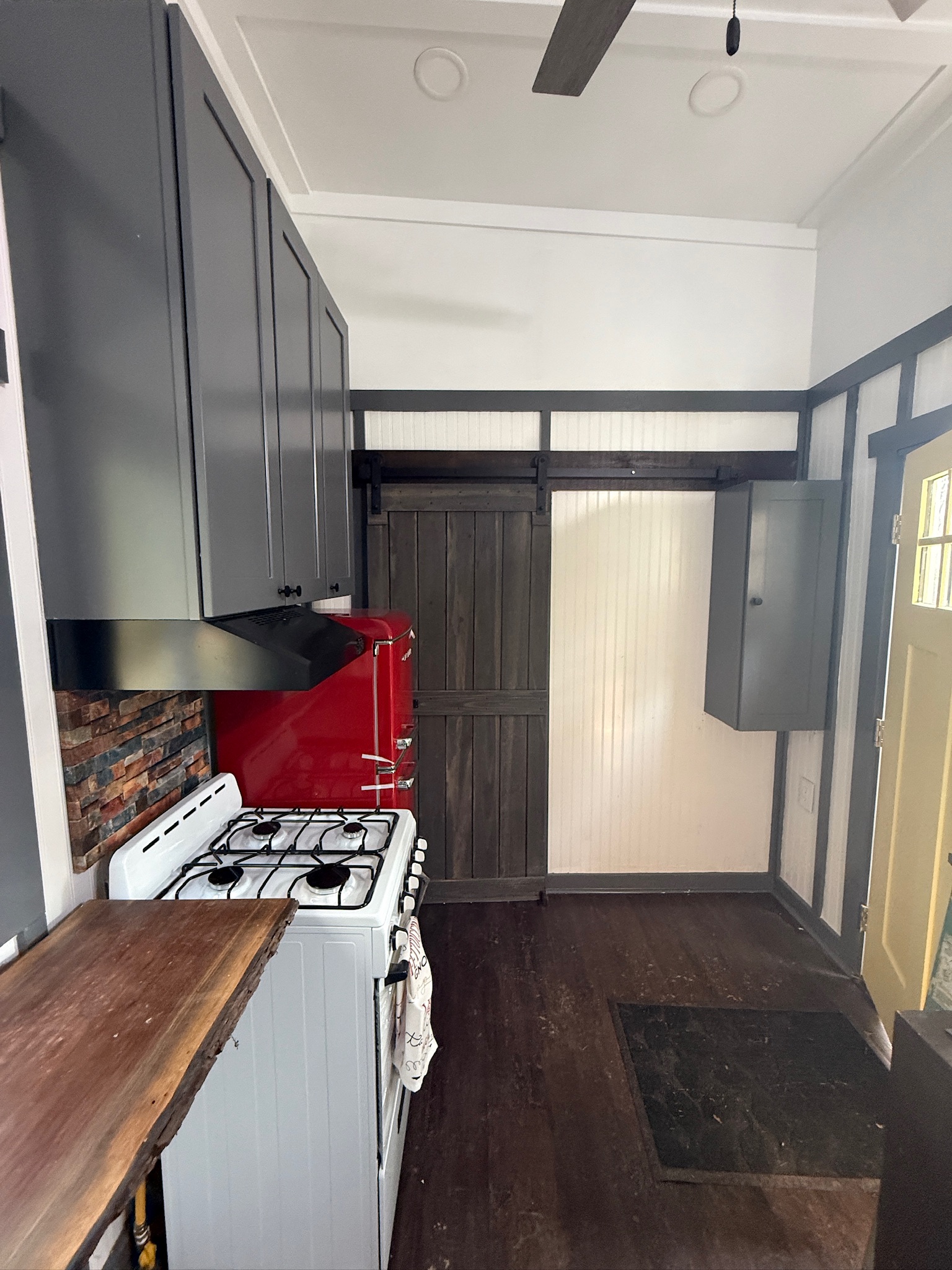 Custom-Built Tiny Home – Compact, Comfortable & Road-Ready image 3
